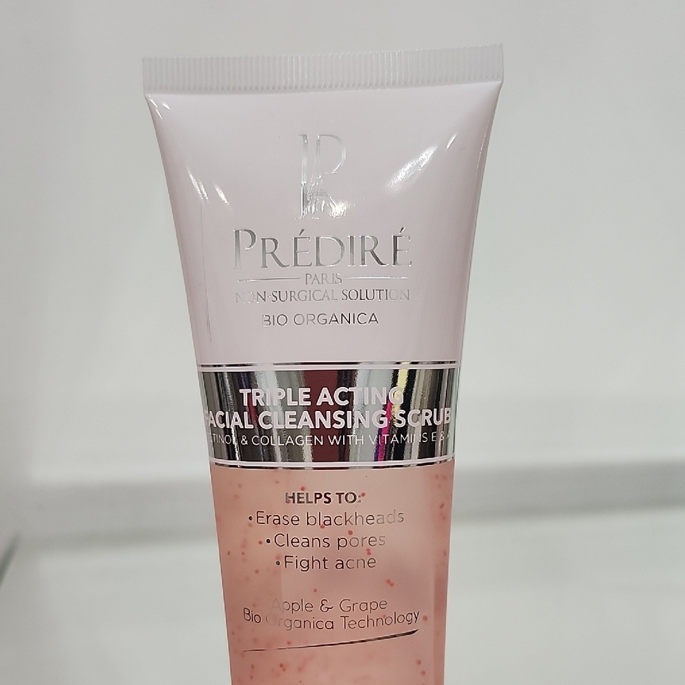 Prédiré Triple Action Facial Cleansing Scrub